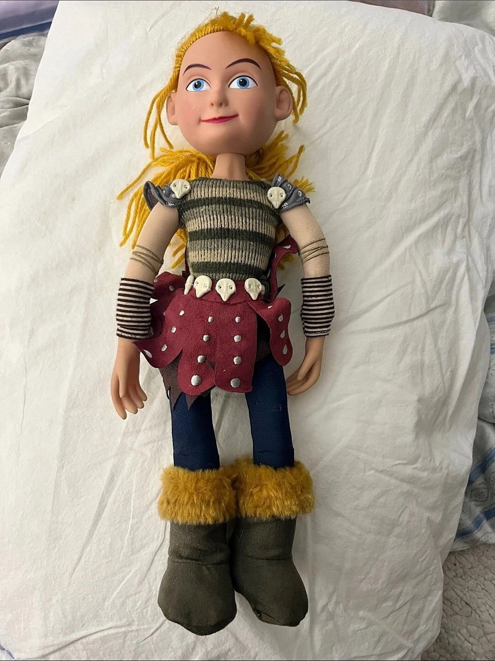 DreamWorks How to Train Your Dragon Live Spectacular Astrid Posable Doll